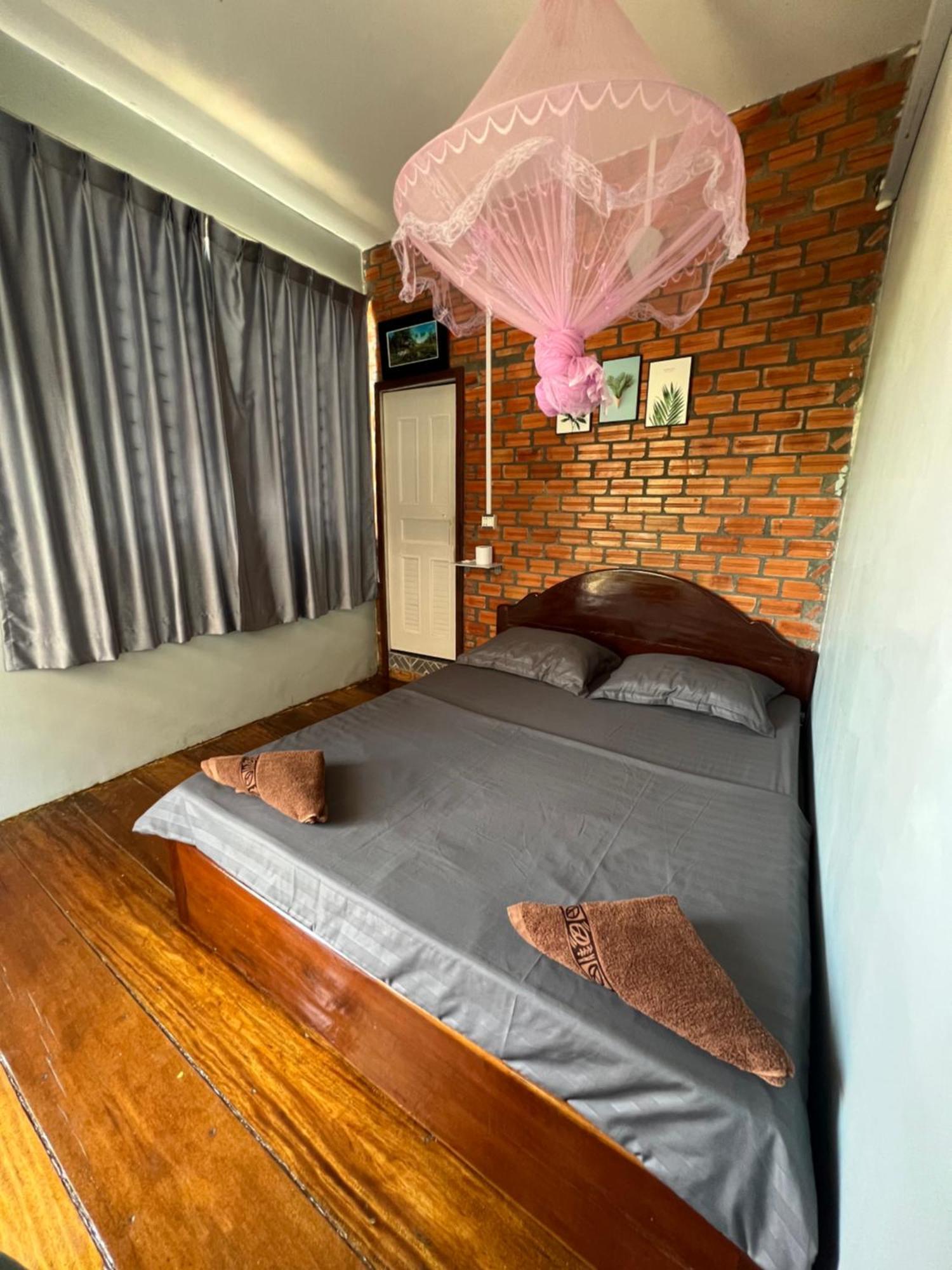 Ing Ing Guesthouse Koh Rong Sanloem Exterior foto